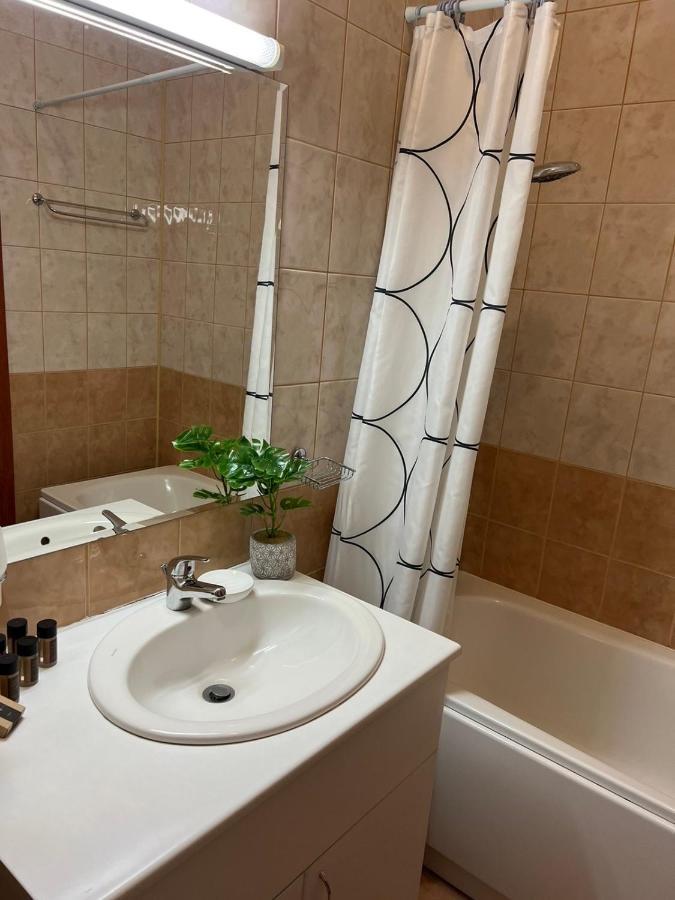 Flora Hotel Apartment 103 보로베츠 외부 사진