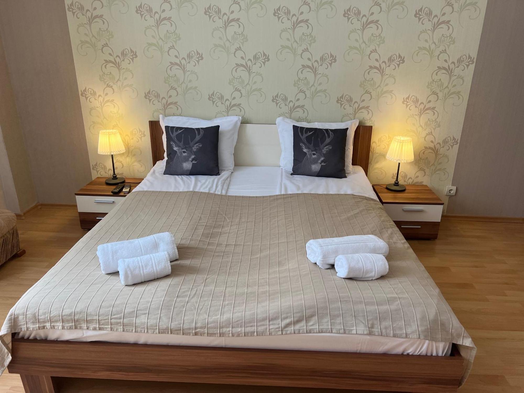 Flora Hotel Apartment 103 보로베츠 외부 사진
