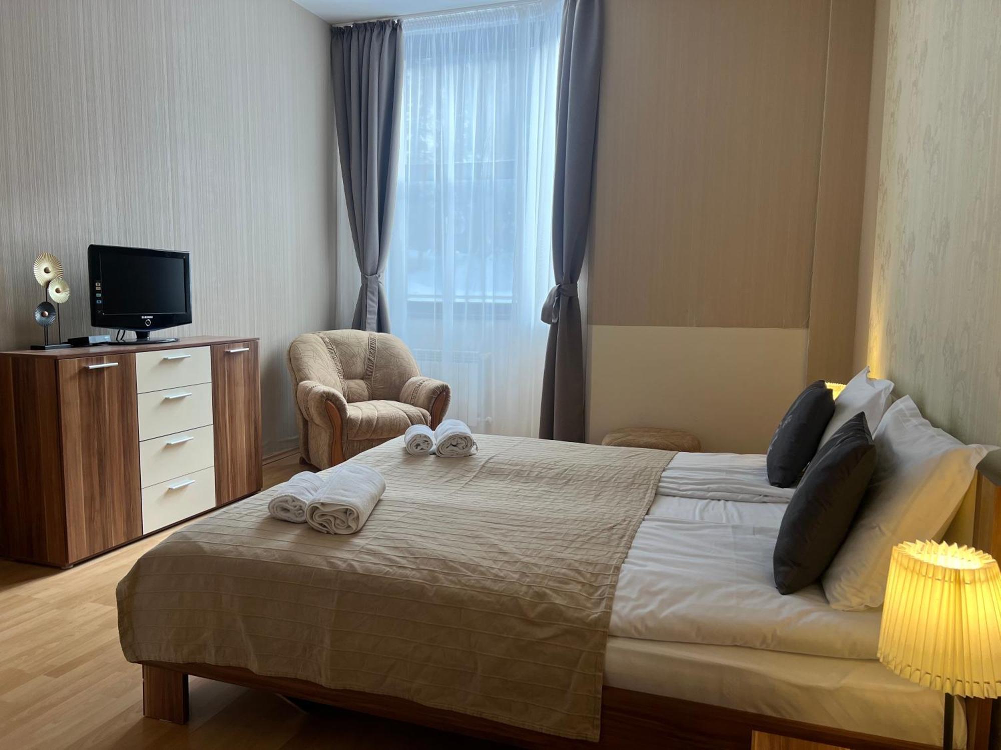 Flora Hotel Apartment 103 보로베츠 외부 사진